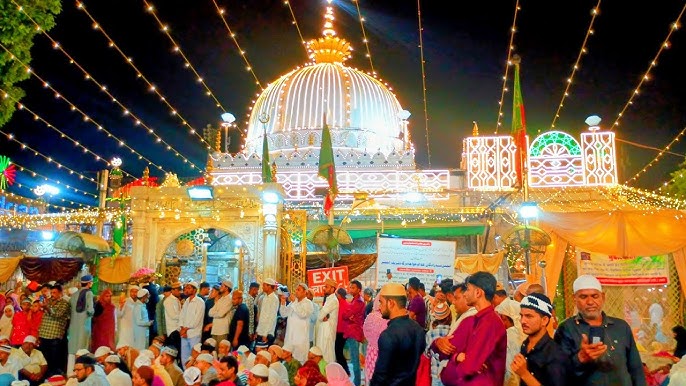 Famous Hasan Raza Khan